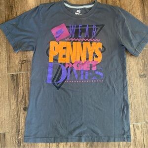 Nike Gray Graphic T-Shirt for Men S